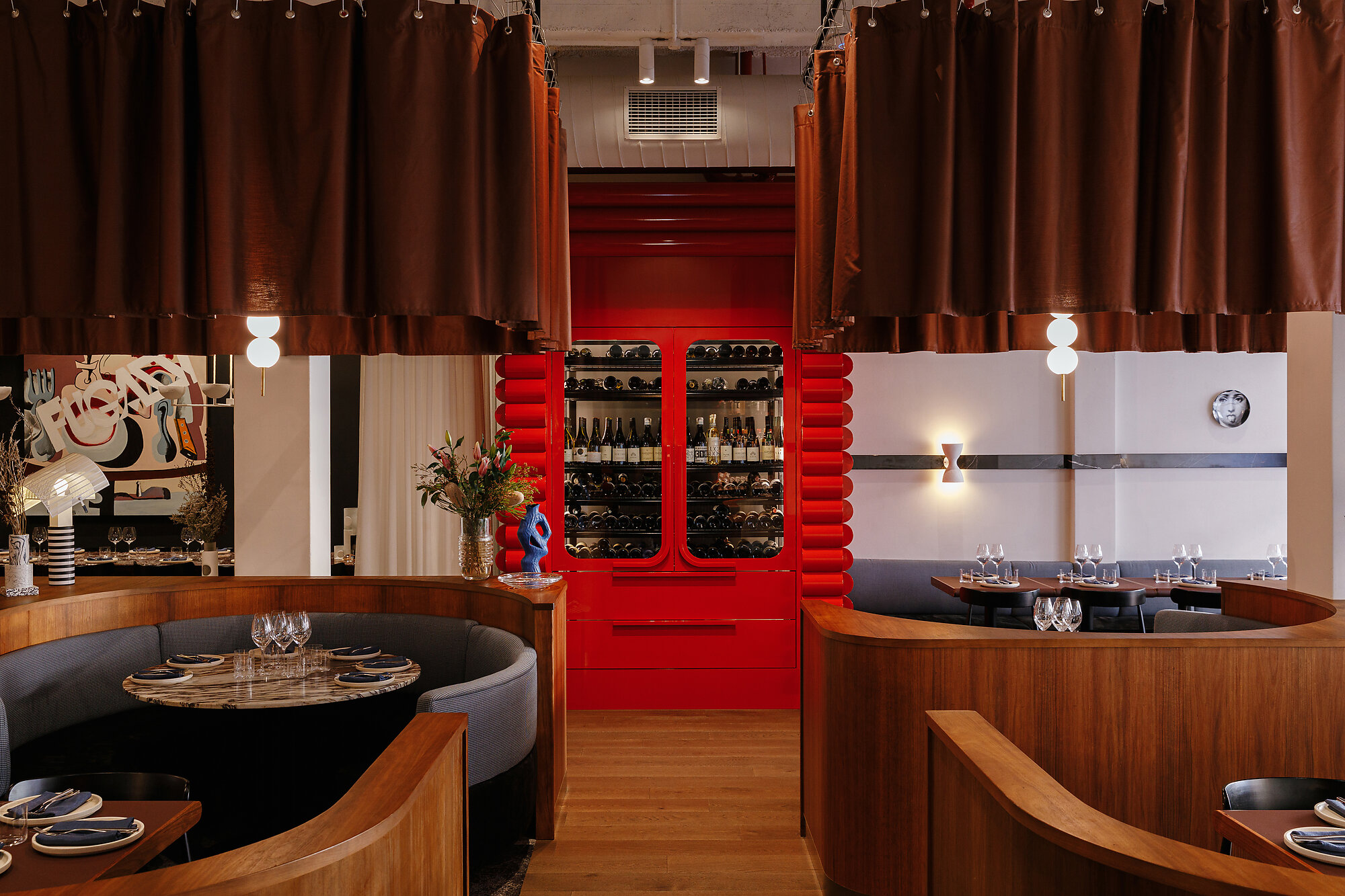 Interior photograph of Fugazzi by Jonathan VDK